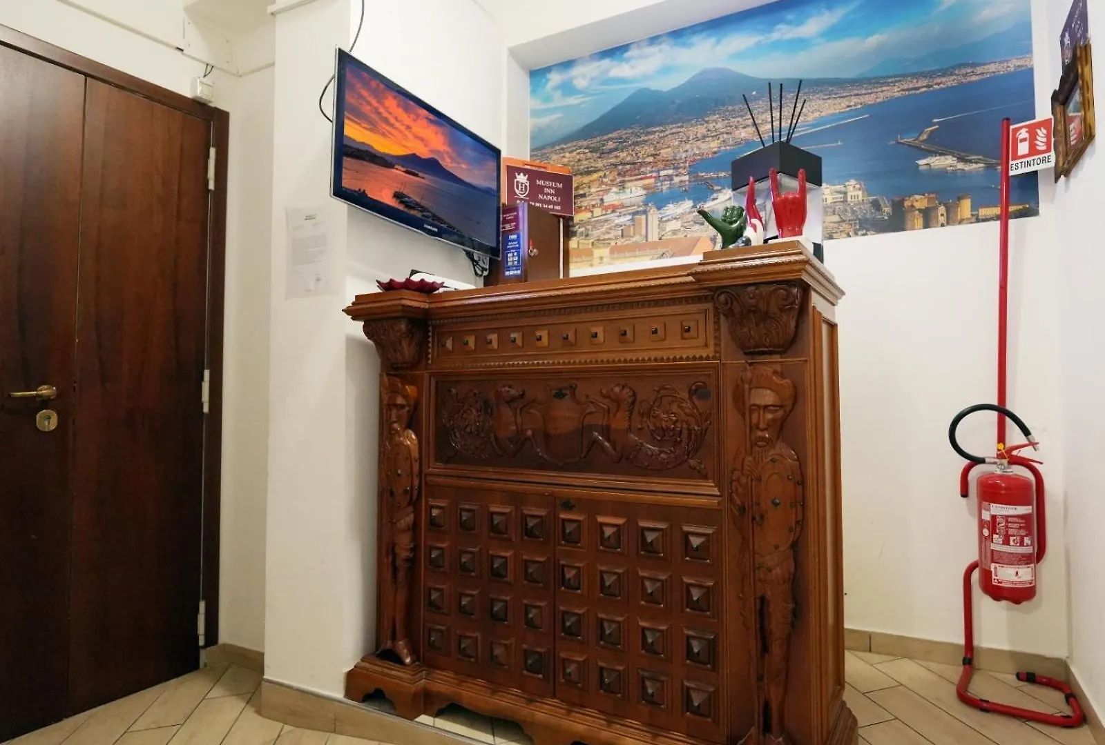 Bed & Breakfast Holiday Garibaldi Naples Italy